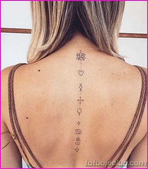 tatuajes en la columna para mujeres|Elegantes tatuajes en la columna para mujer